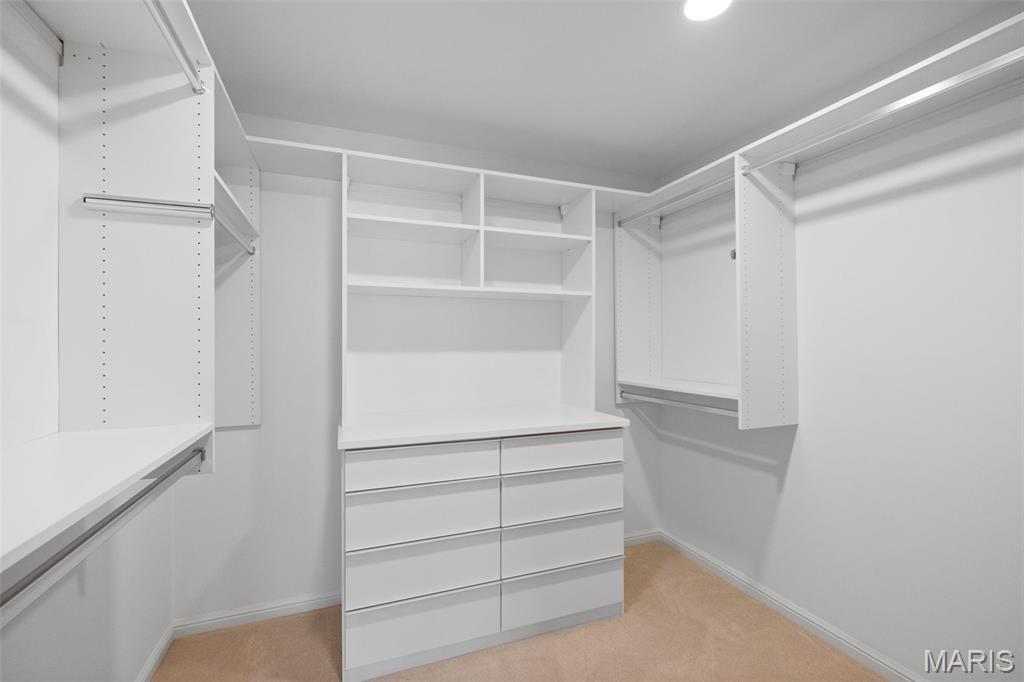 208 Ambridge Court Unit: 202