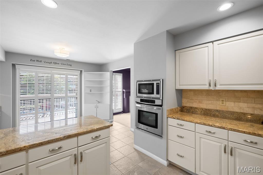 208 Ambridge Court Unit: 202