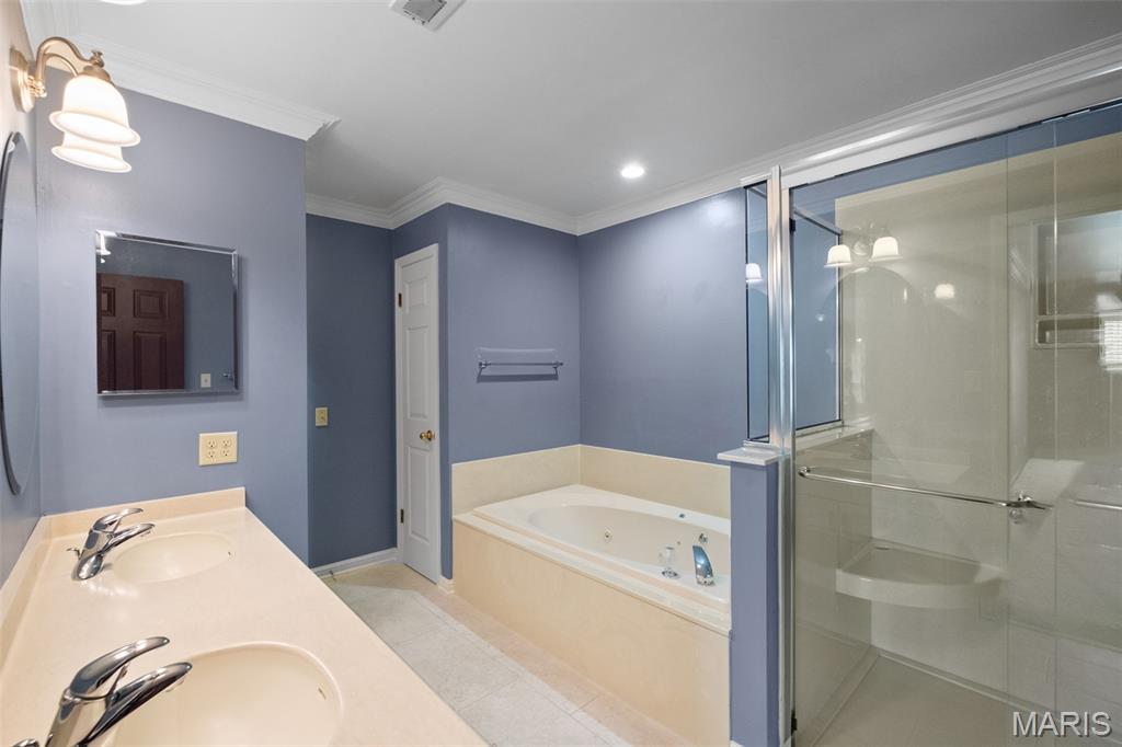 208 Ambridge Court Unit: 202