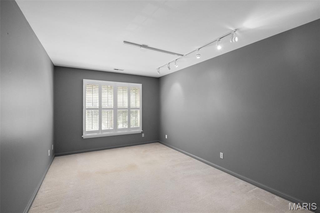 208 Ambridge Court Unit: 202