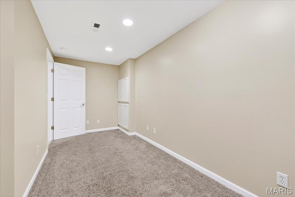 2102 Kehrs Ridge Drive