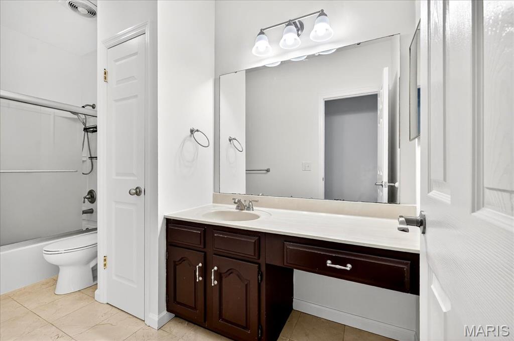 2102 Kehrs Ridge Drive