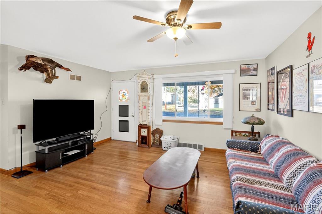 4316 Kings Acres Drive