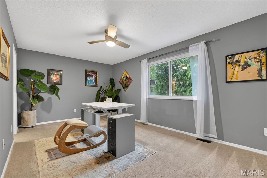 2039 Kentmore Lane