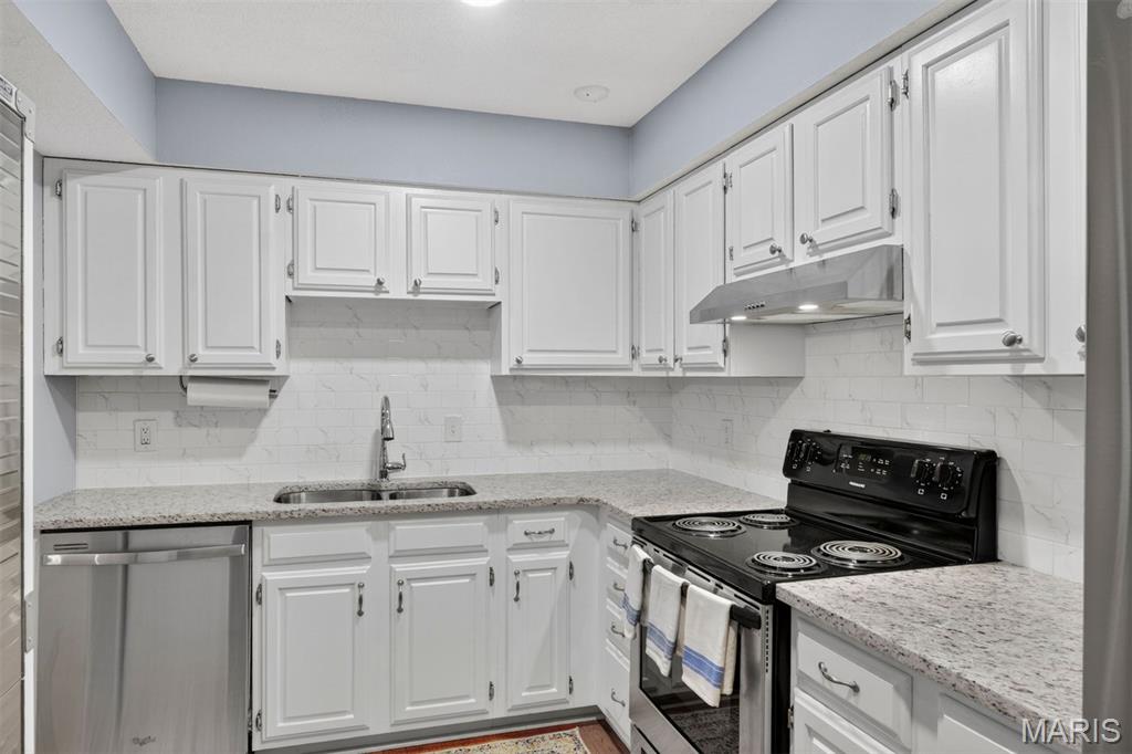 2039 Kentmore Lane