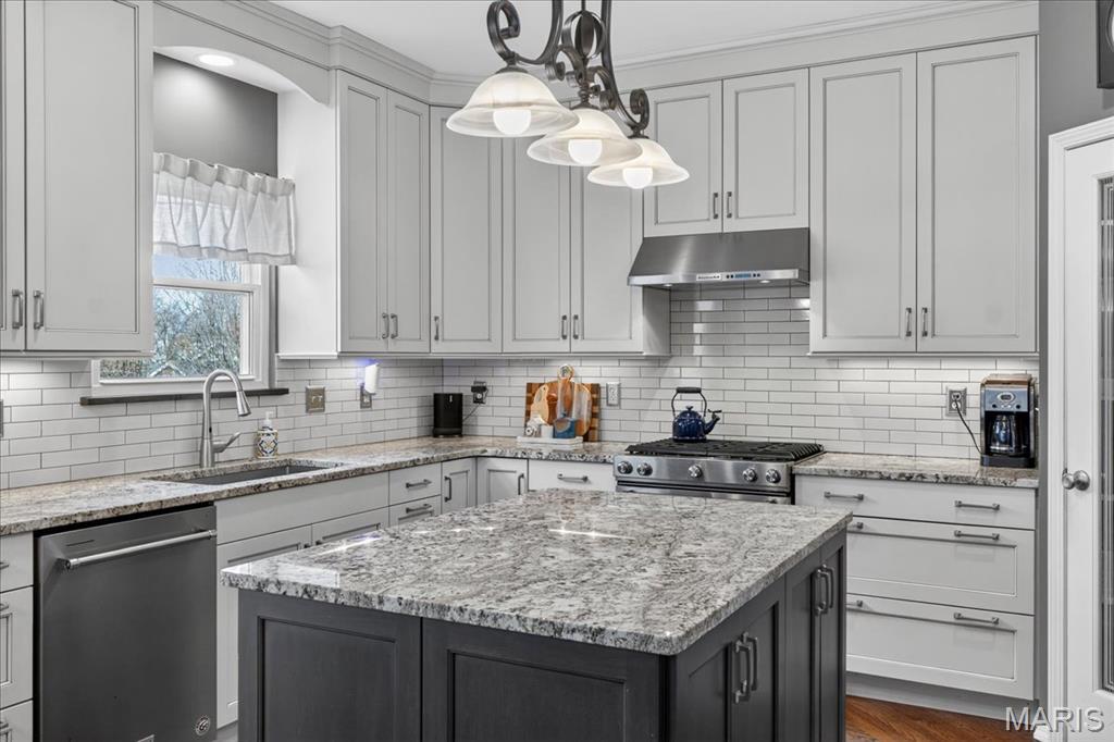 1249 Arbor Bluff Circle