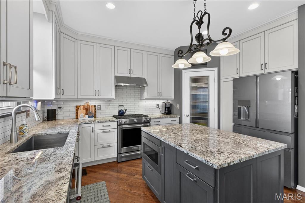 1249 Arbor Bluff Circle