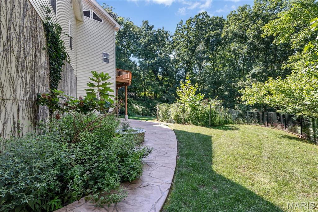 1549 Paradise Valley Drive