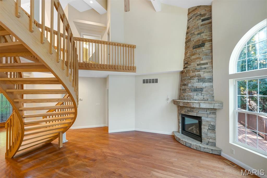 1549 Paradise Valley Drive