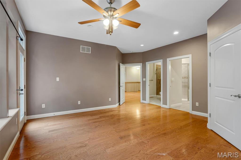 1549 Paradise Valley Drive