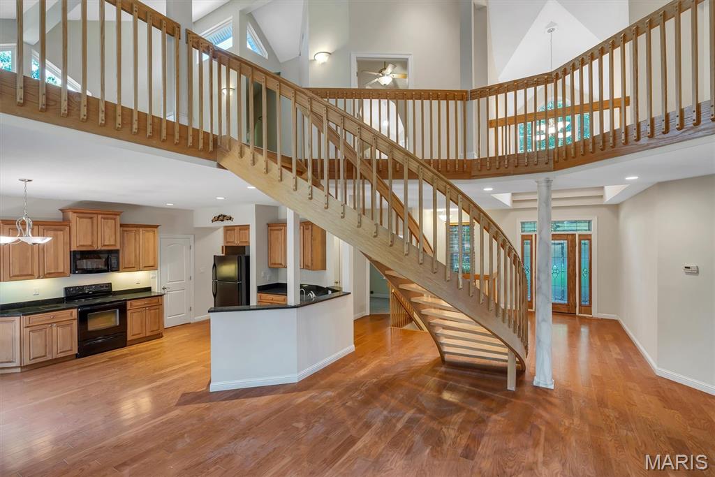1549 Paradise Valley Drive