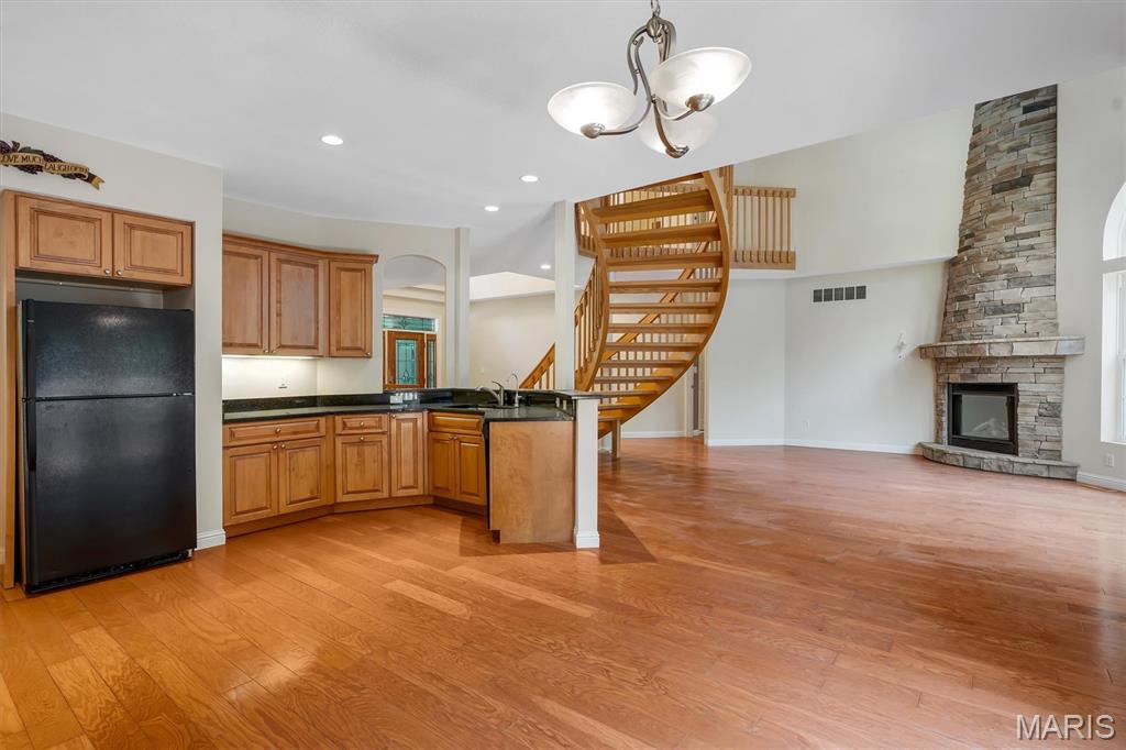 1549 Paradise Valley Drive