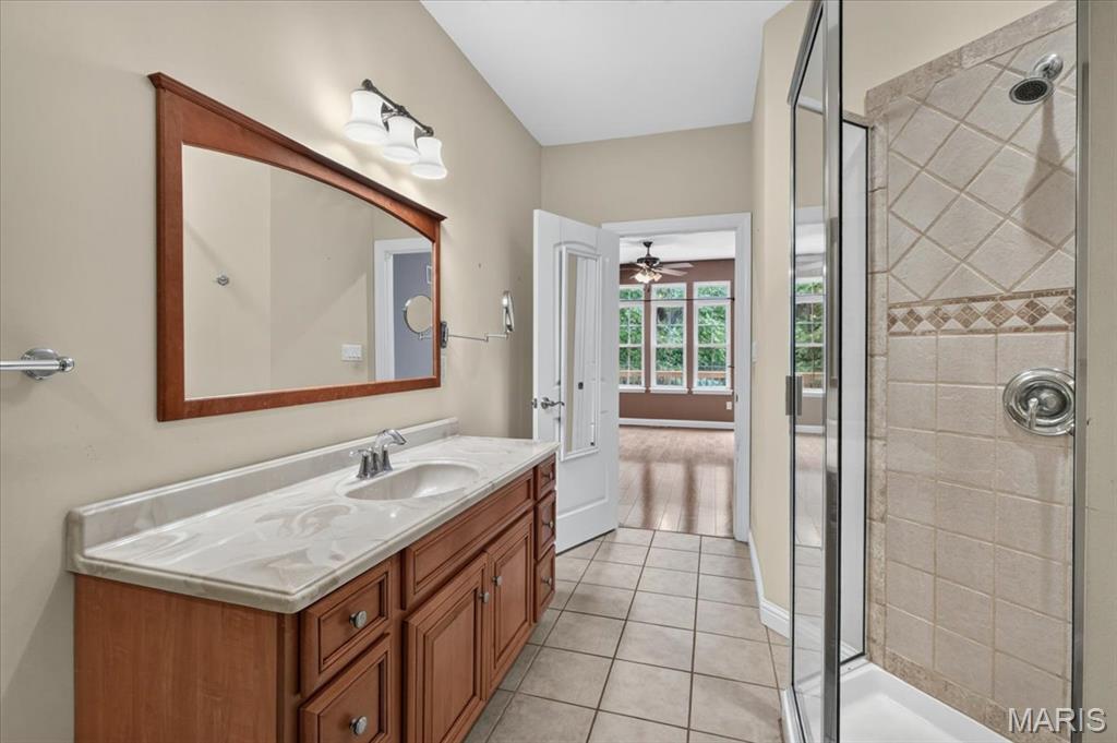 1549 Paradise Valley Drive