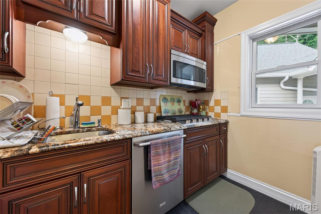5 Kehrs Mill Glen Court