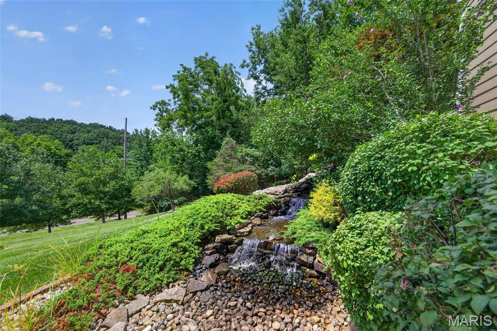5 Kehrs Mill Glen Court