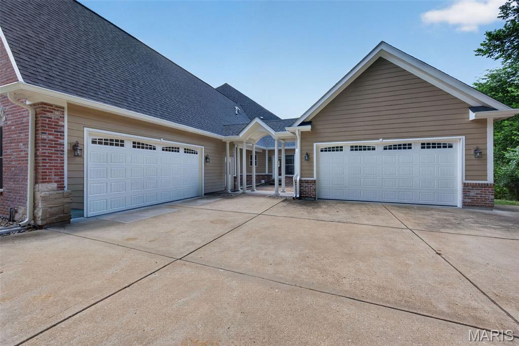 5 Kehrs Mill Glen Court
