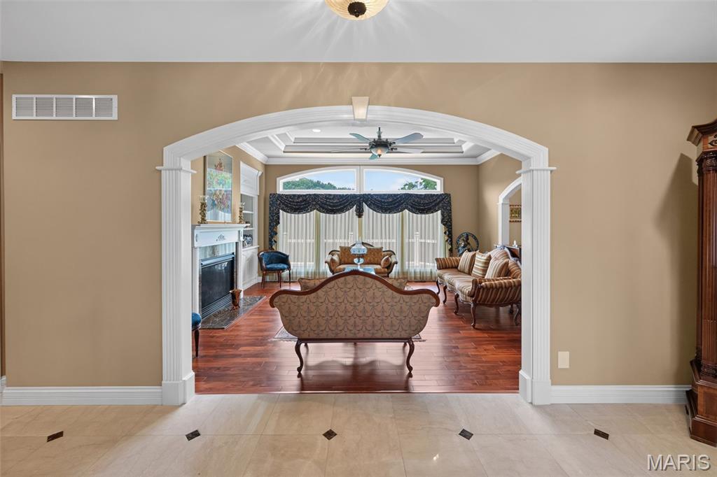 5 Kehrs Mill Glen Court