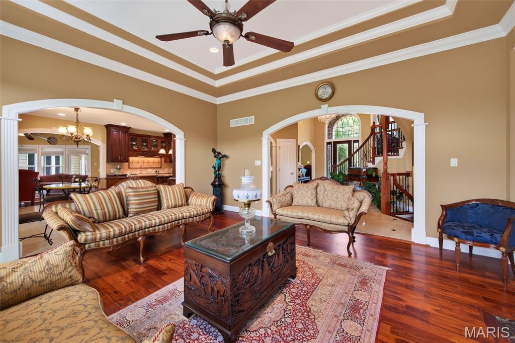 5 Kehrs Mill Glen Court