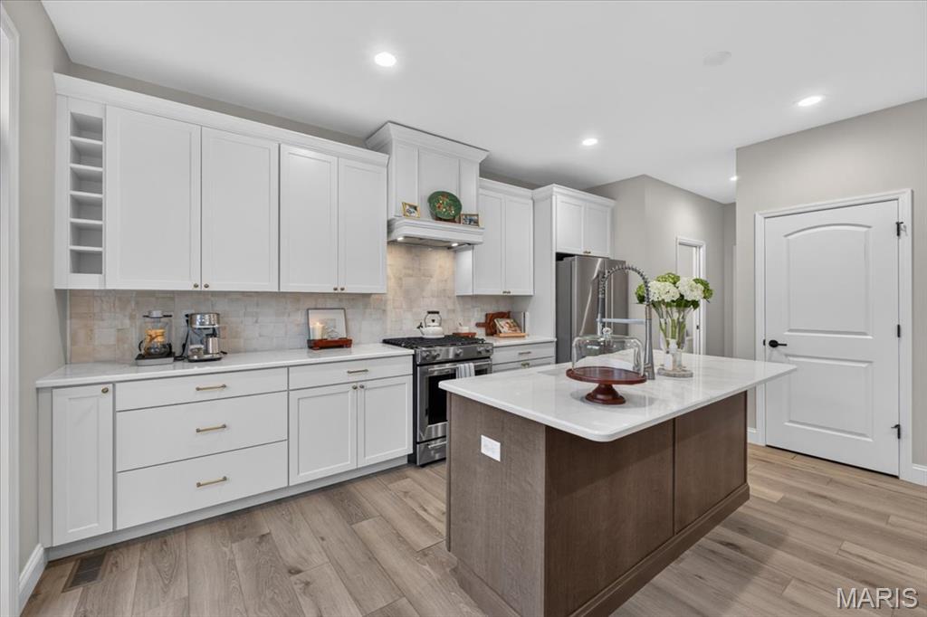 9043 Camino Trail