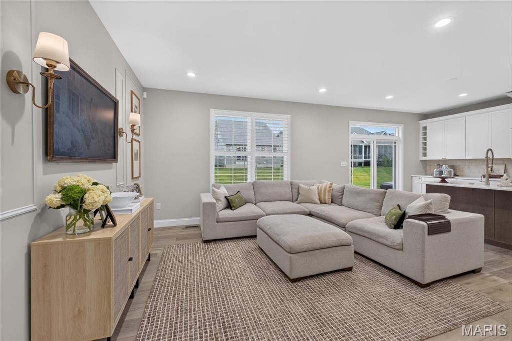 9043 Camino Trail