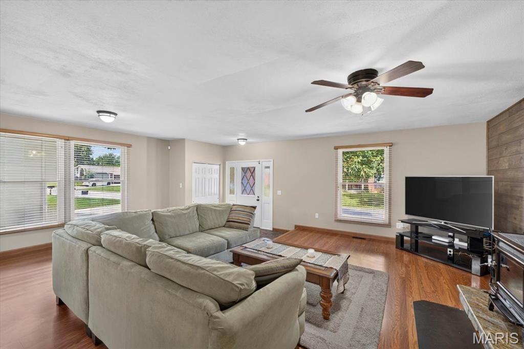 17 Glenna Drive