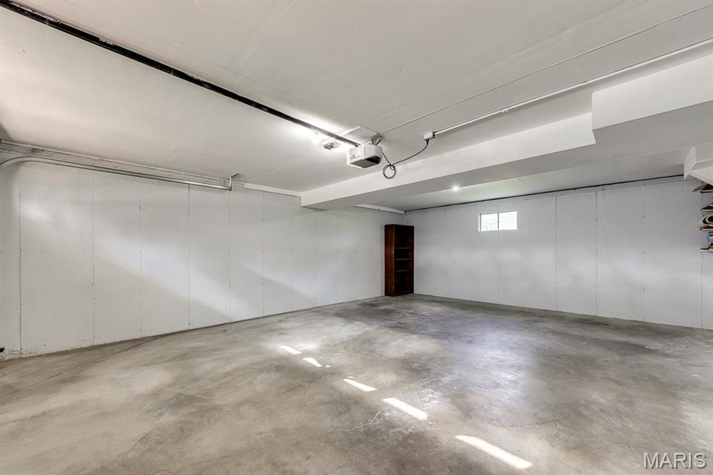 2728 Ashfield Drive