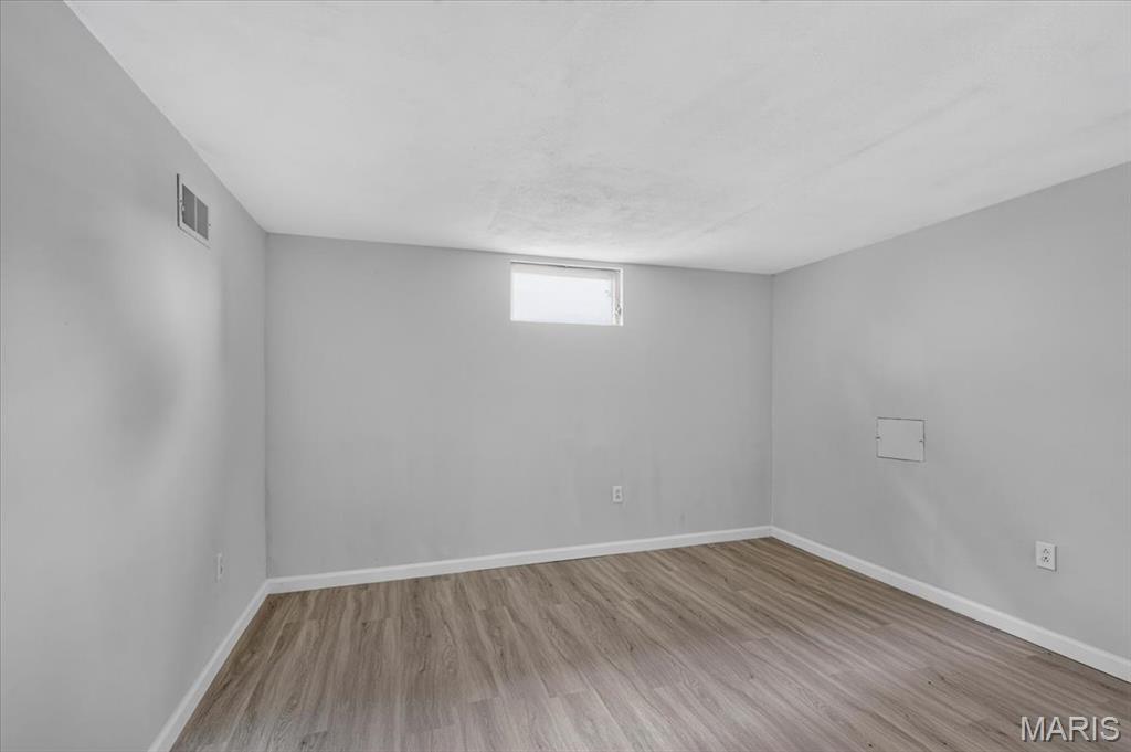 665 Redwing Drive