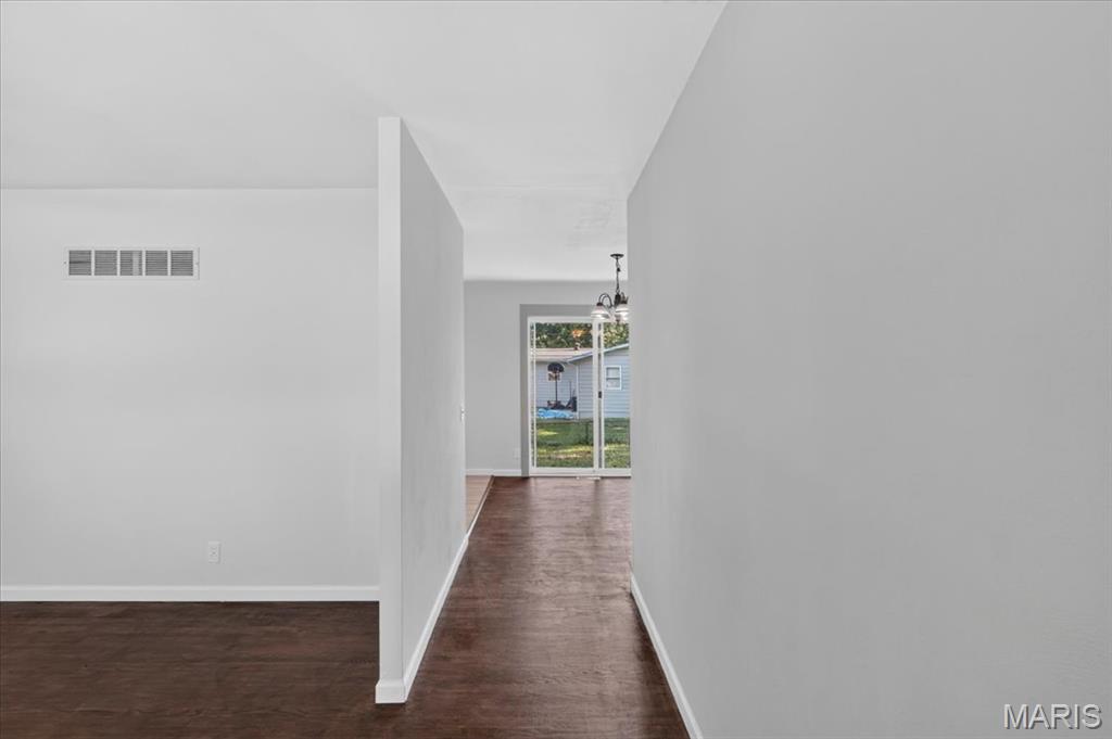 665 Redwing Drive