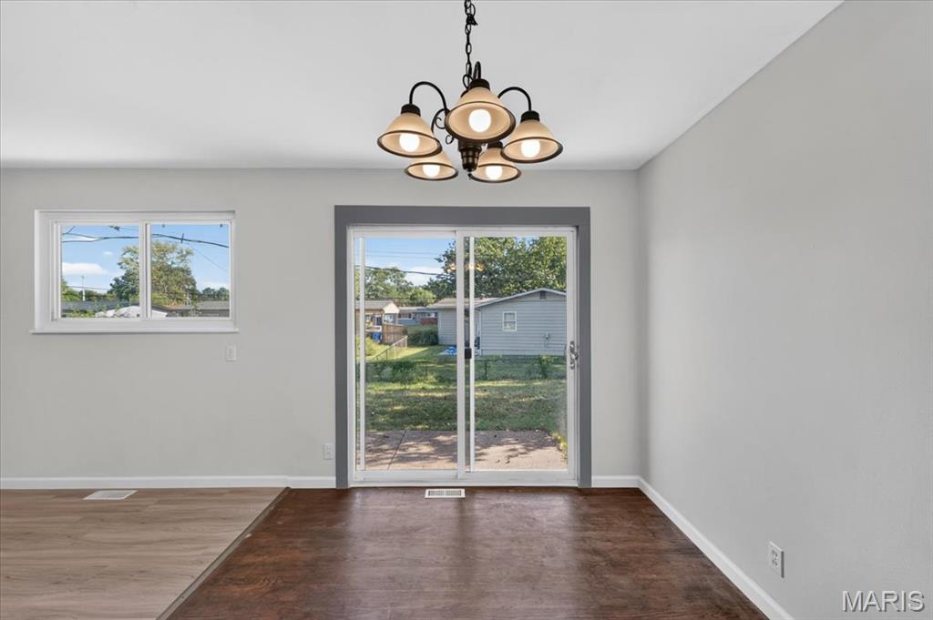 665 Redwing Drive