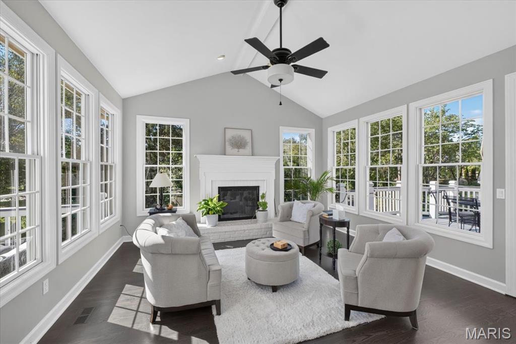 17915 White Robin Court