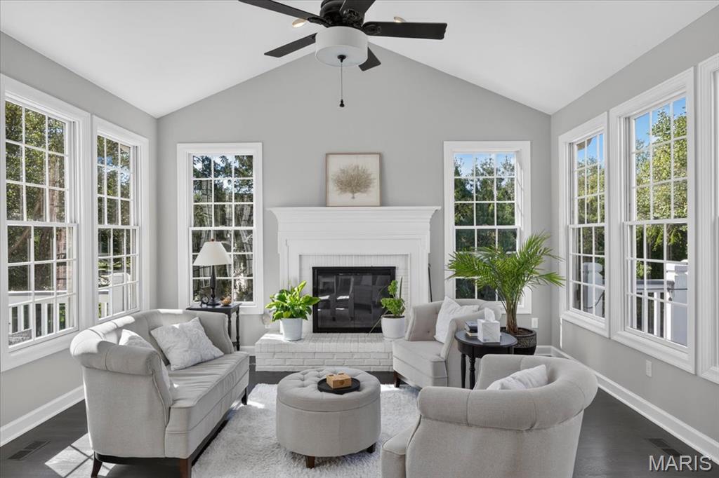 17915 White Robin Court