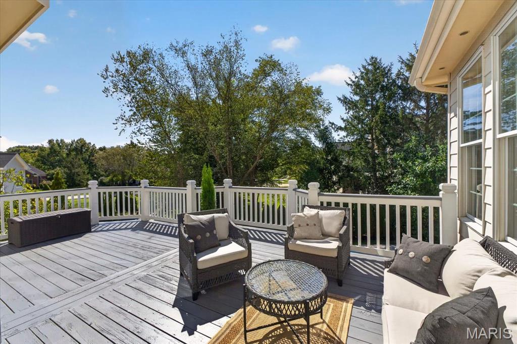 17915 White Robin Court