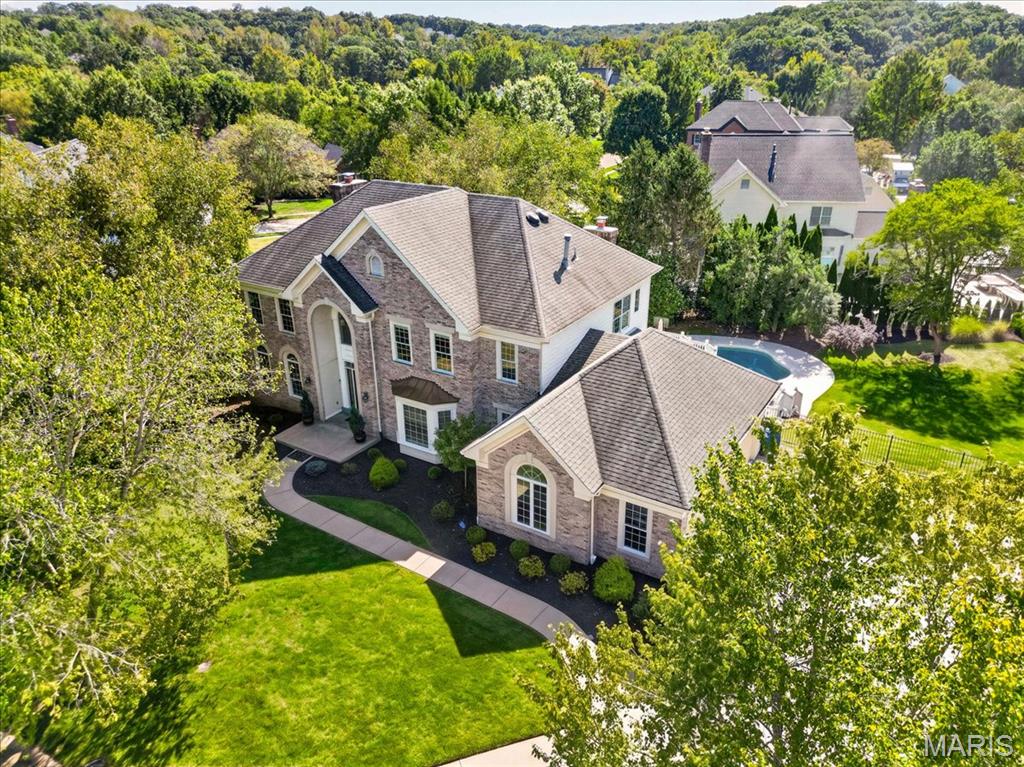 17915 White Robin Court