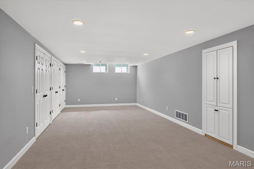 17915 White Robin Court