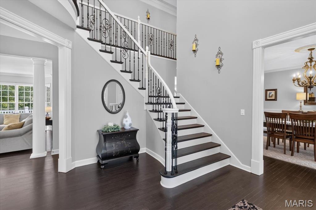 17915 White Robin Court