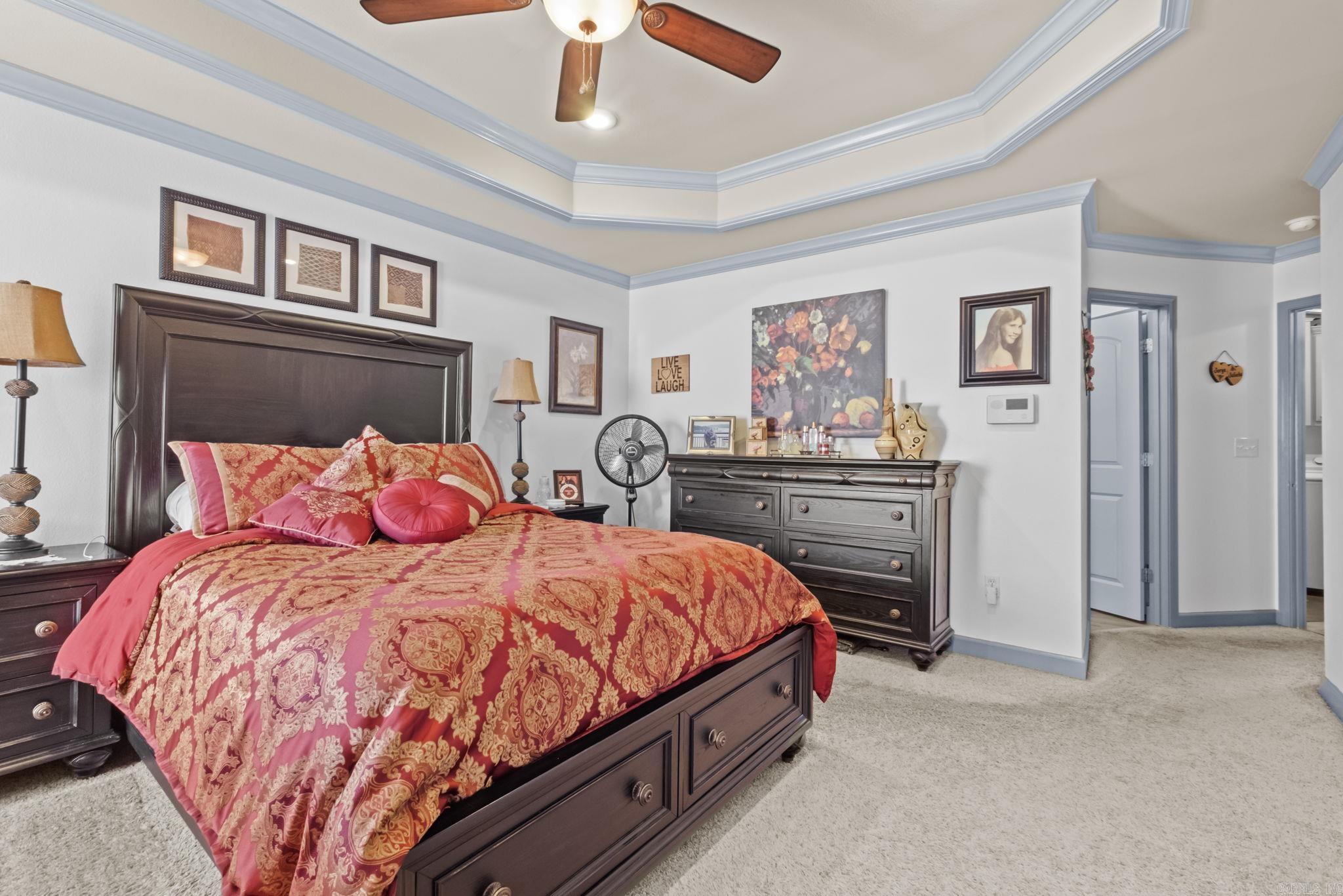 3024 Miracle Heights