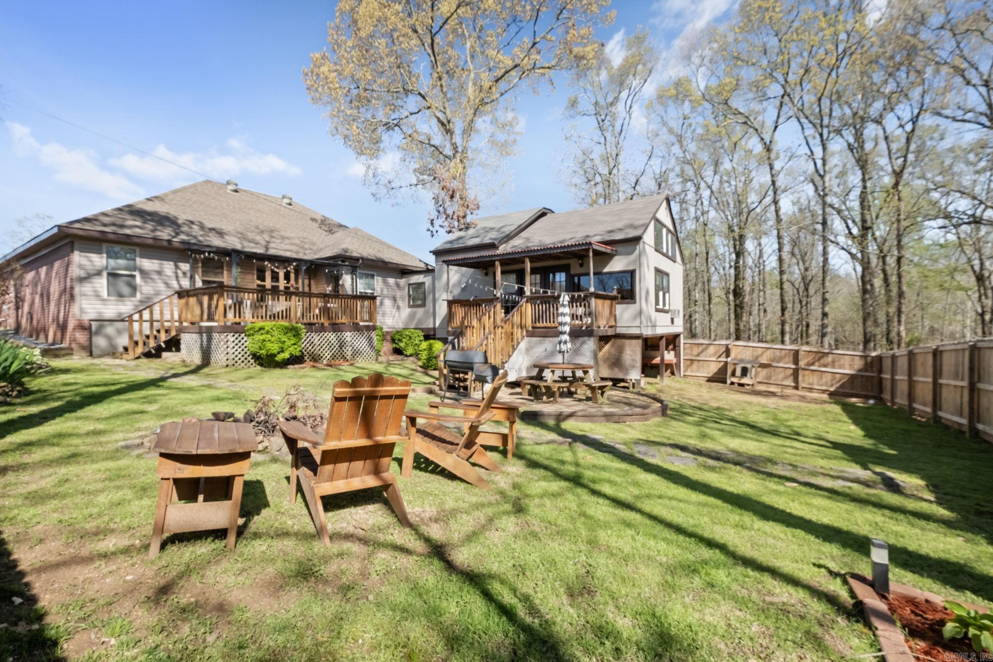 3024 Miracle Heights