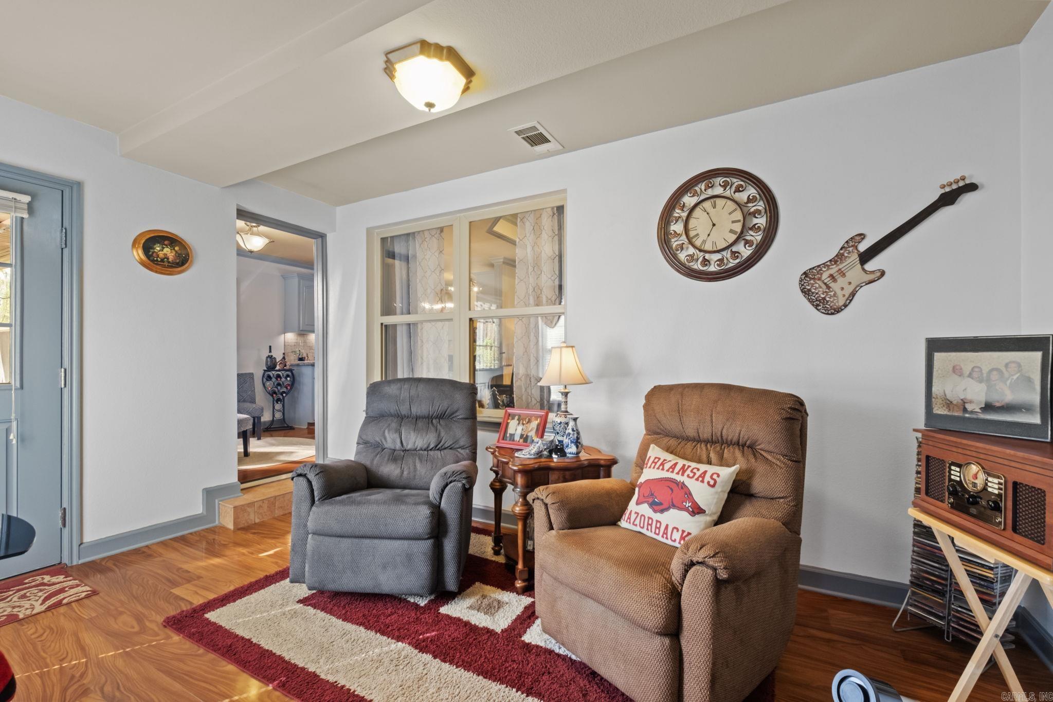 3024 Miracle Heights