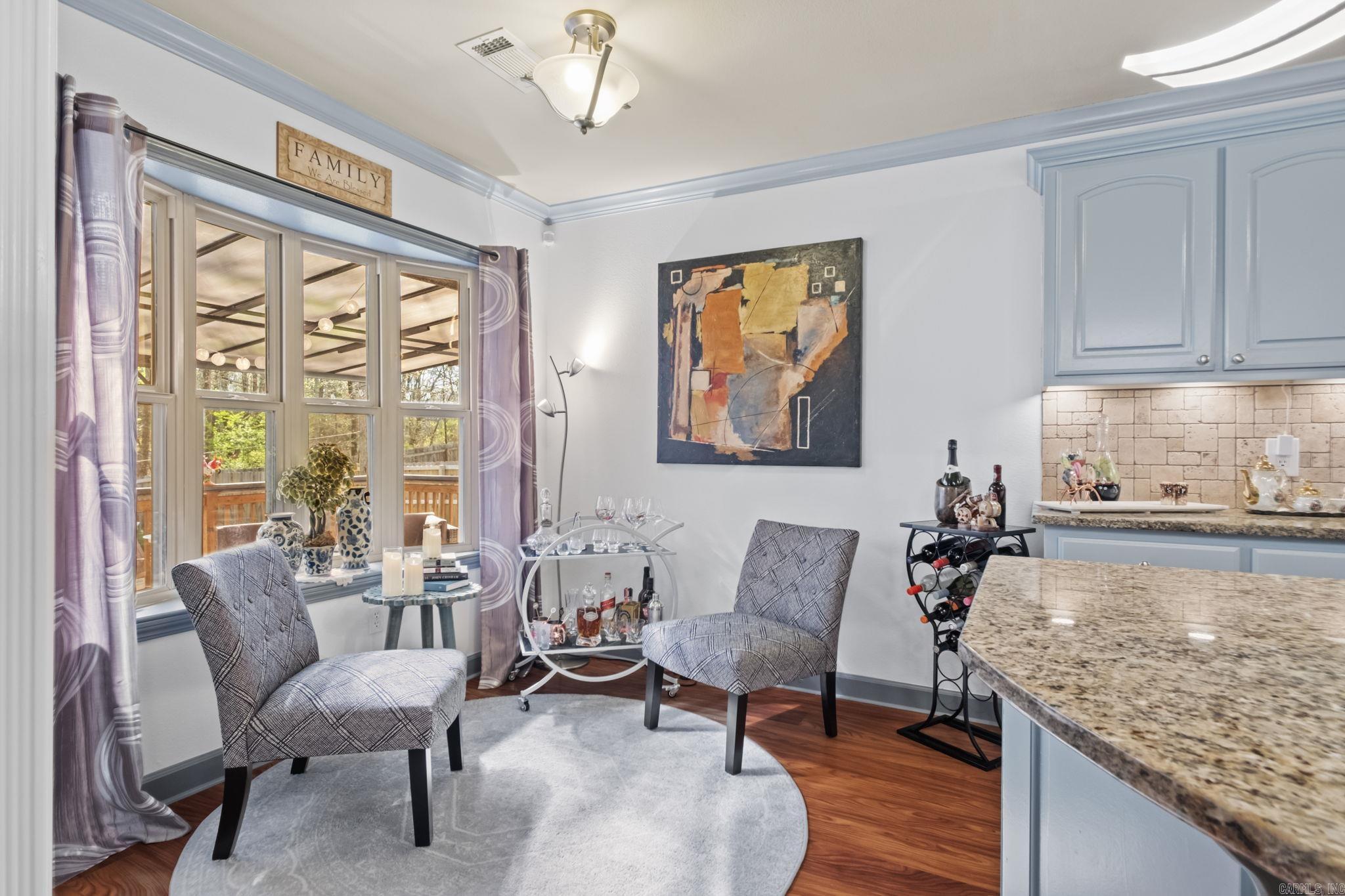 3024 Miracle Heights