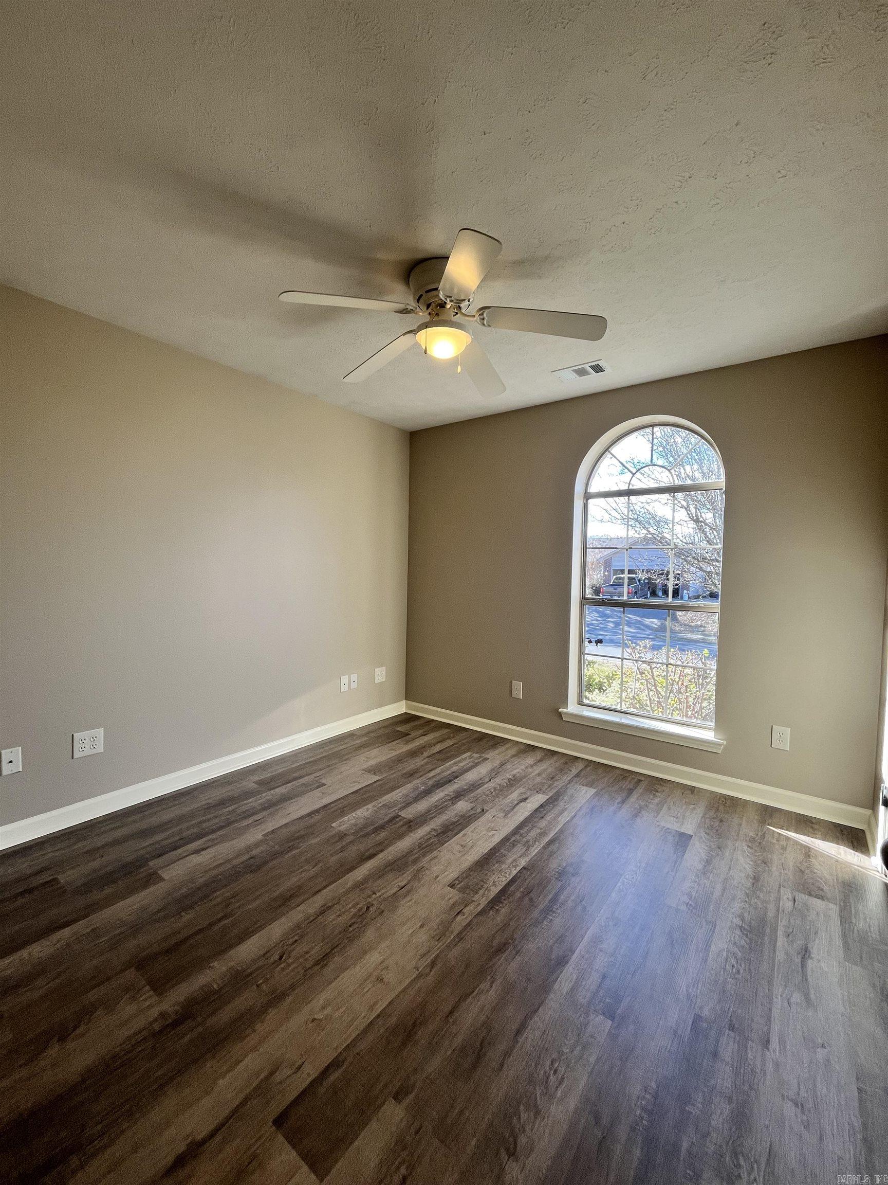55 Rosebud Cir