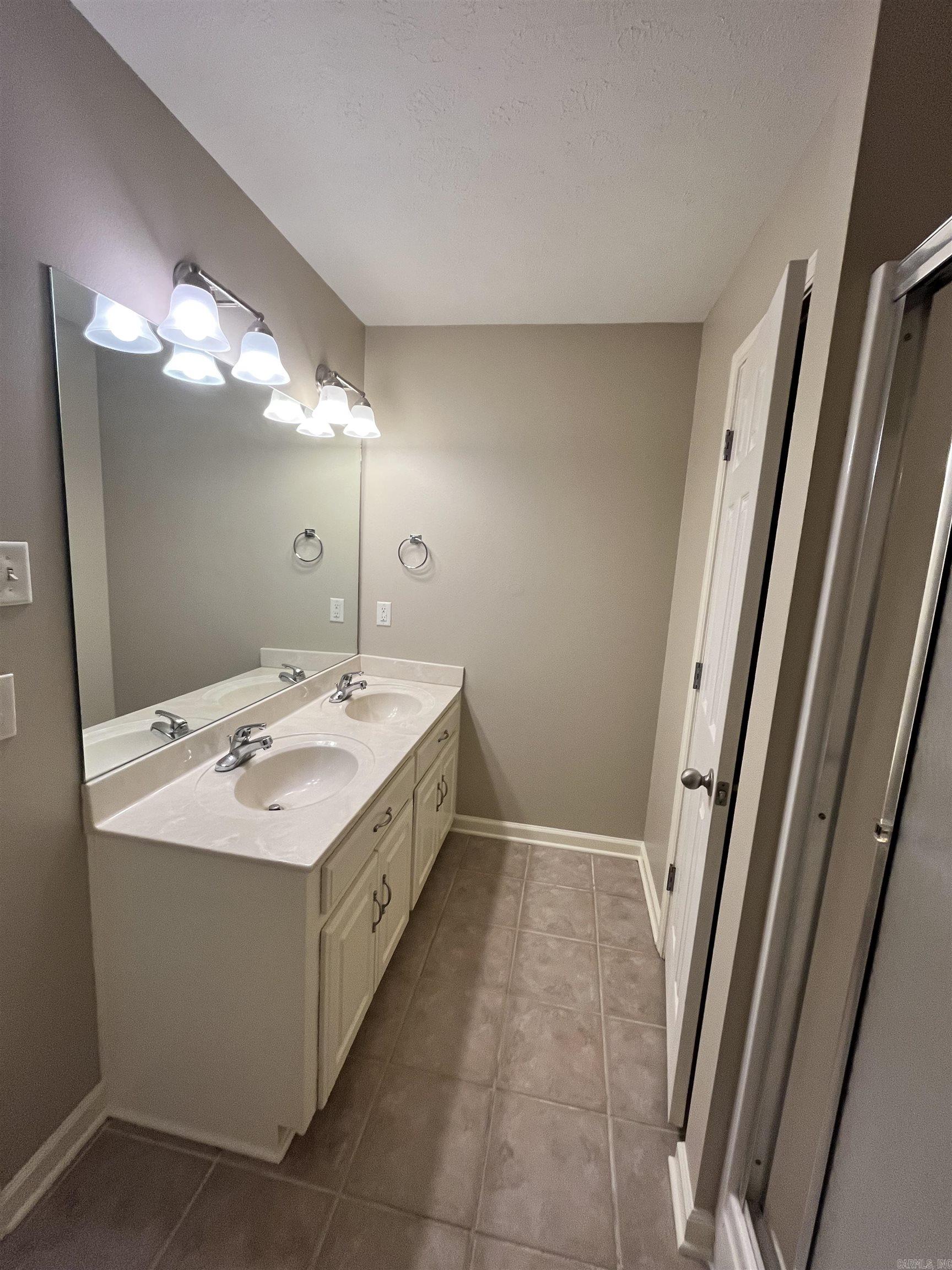 55 Rosebud Cir
