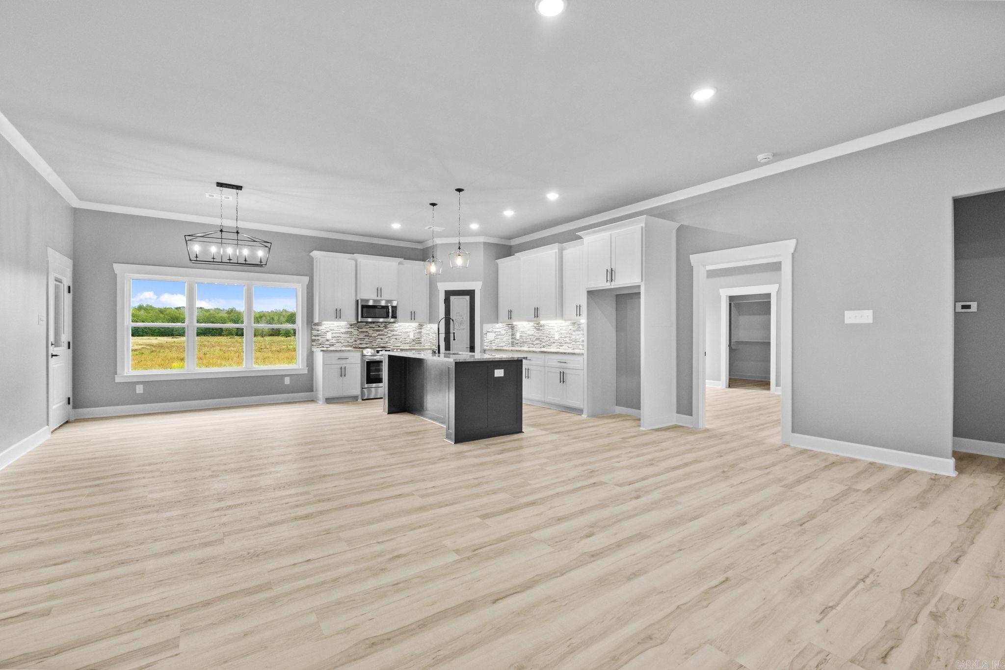 2316 Lakewood Circle