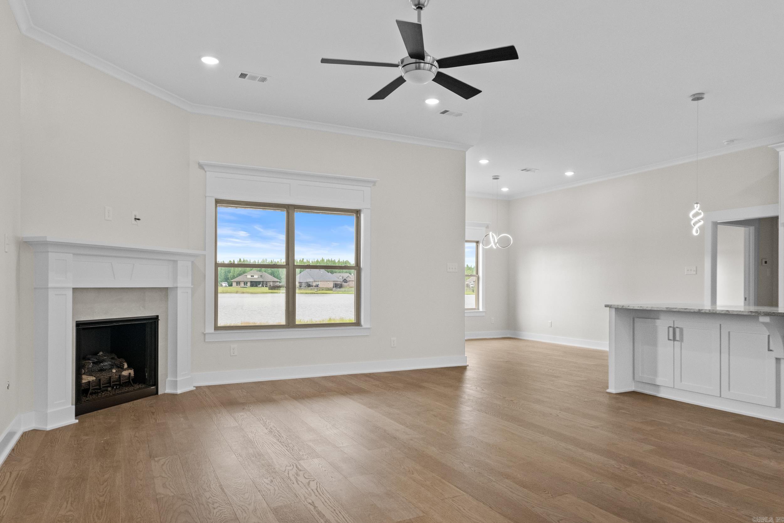 2321 Lakewood Circle