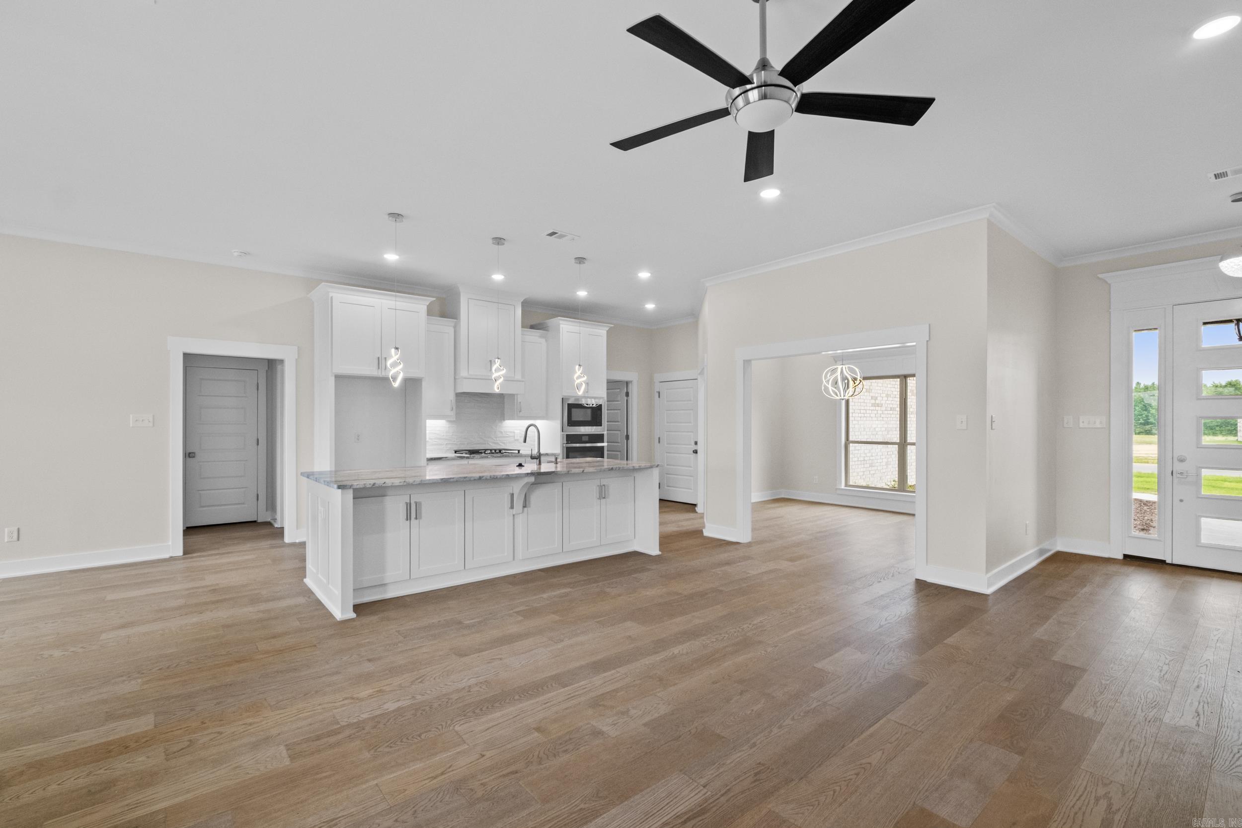 2321 Lakewood Circle