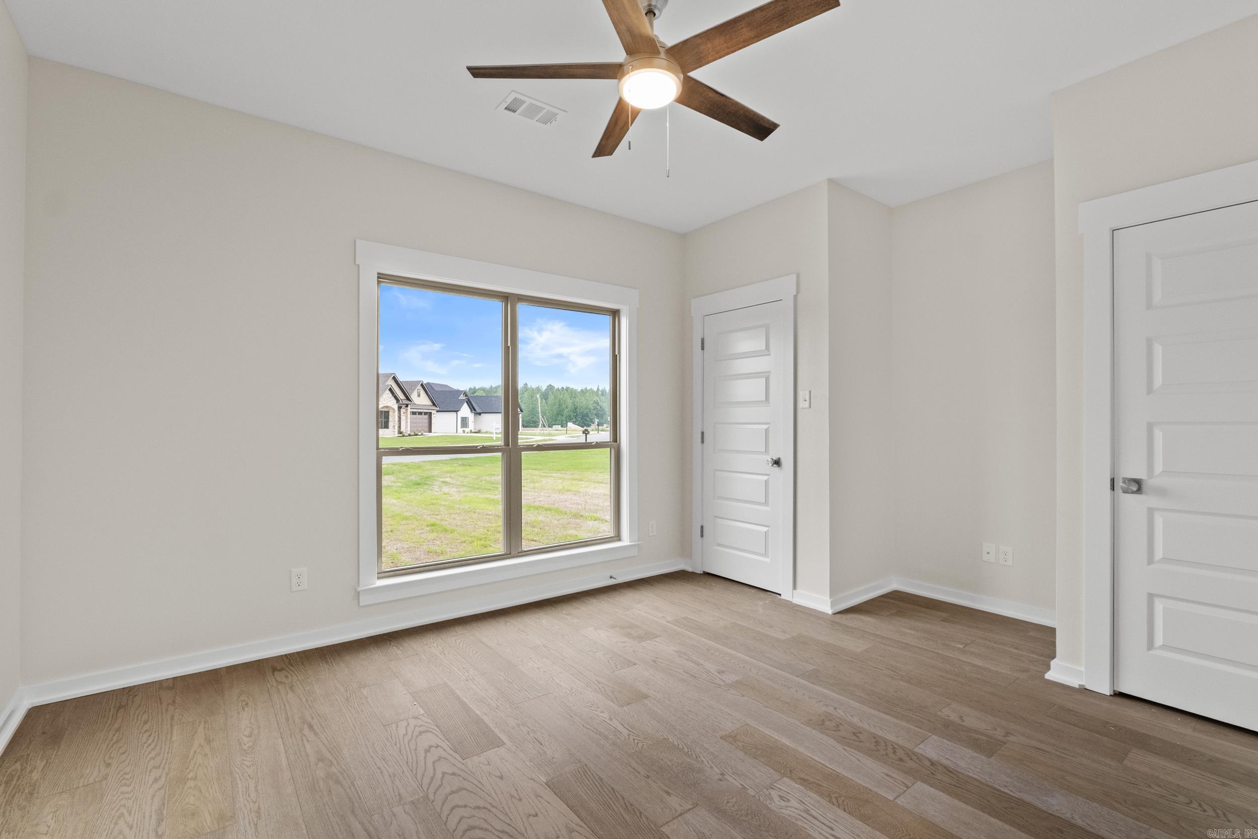2321 Lakewood Circle