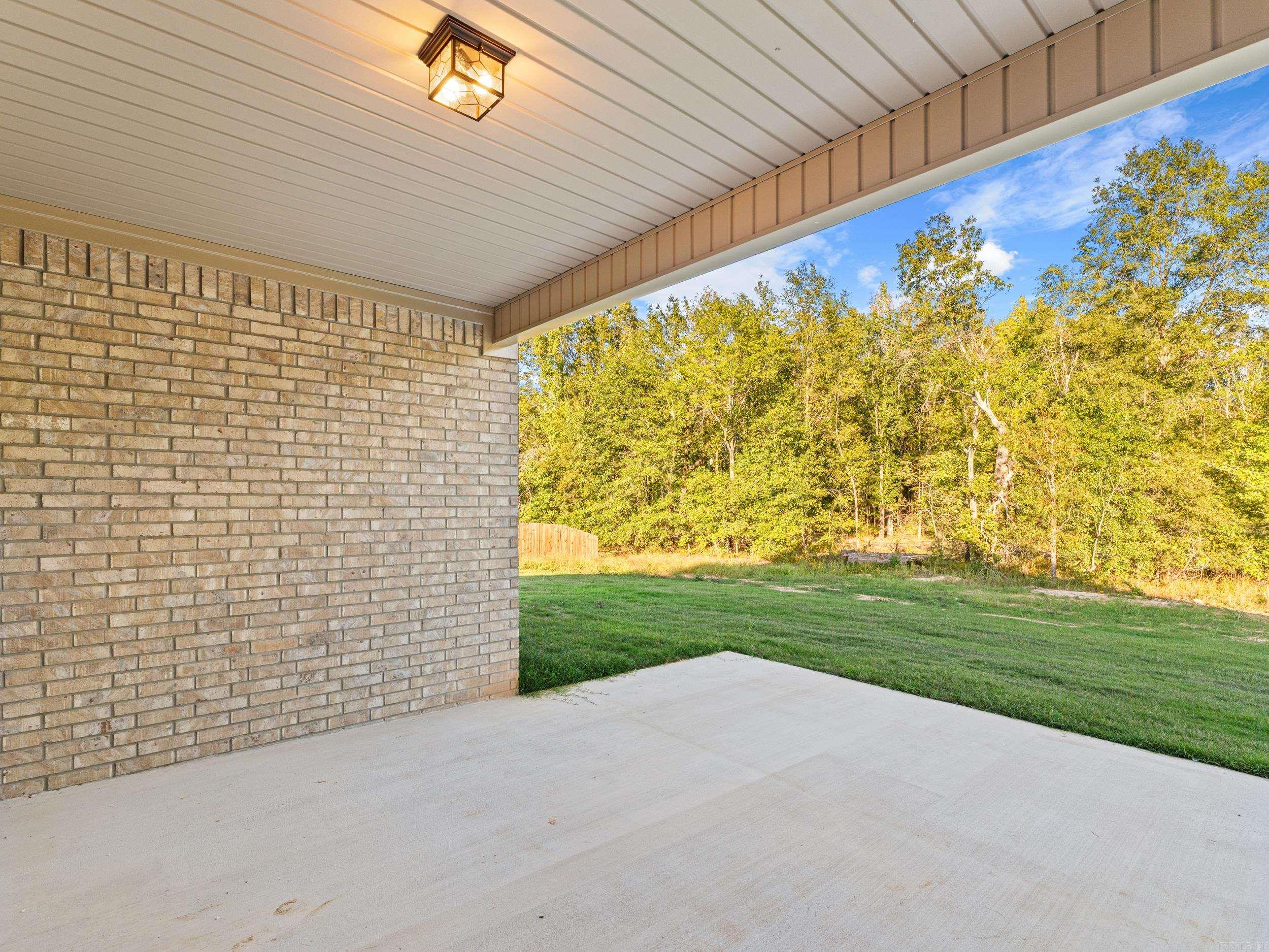 2344 Lakewood Circle