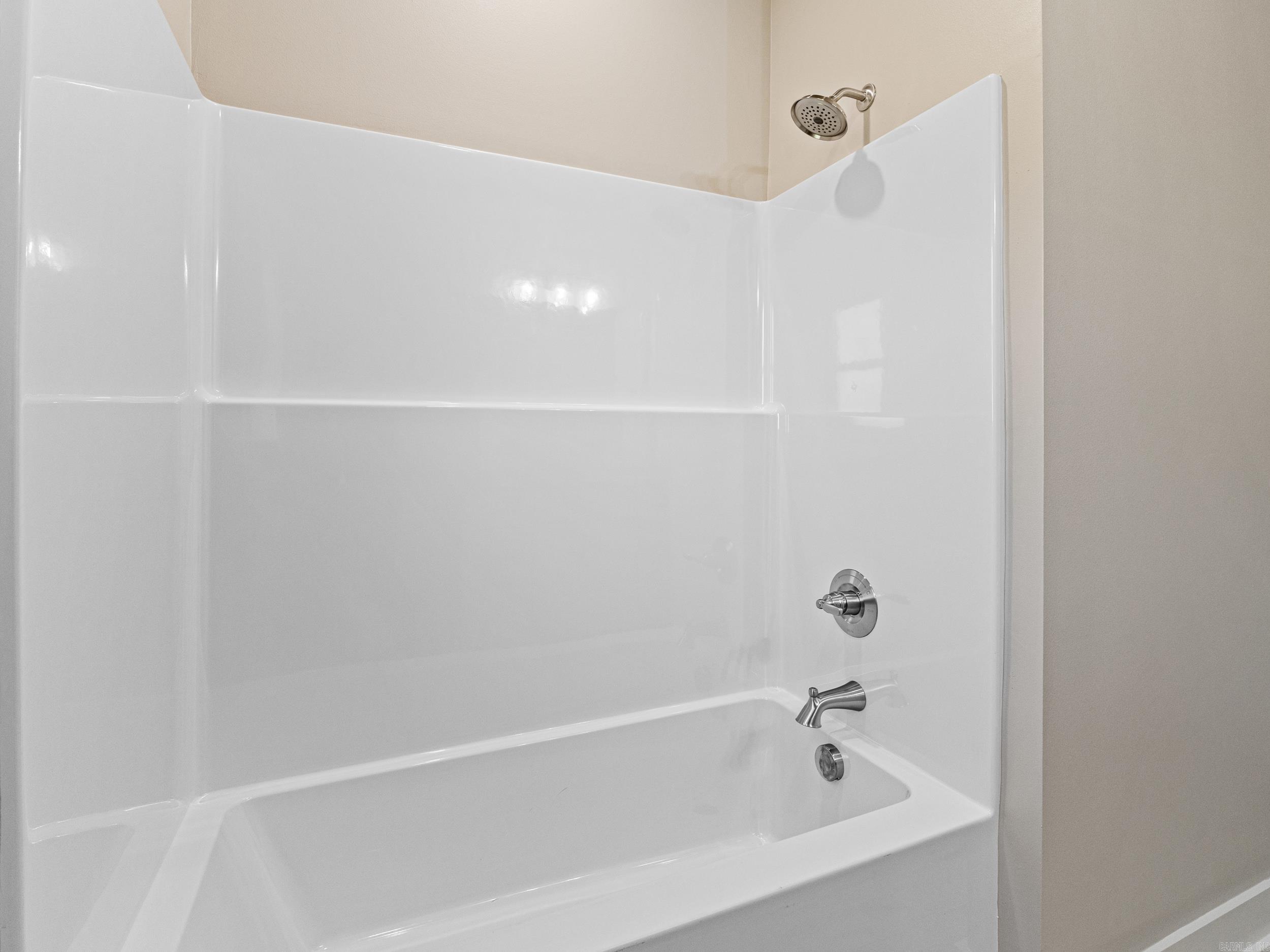 2344 Lakewood Circle