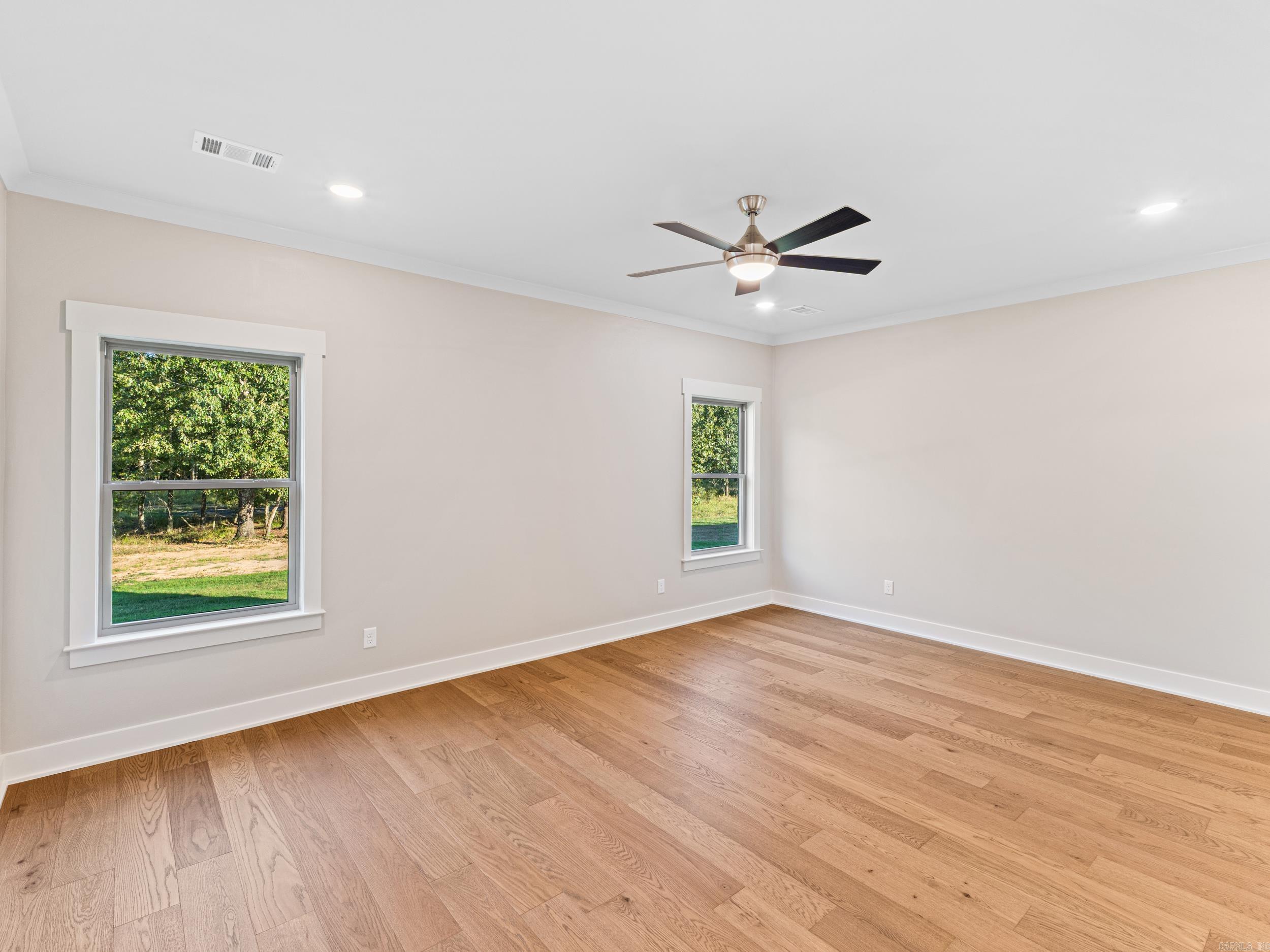 2344 Lakewood Circle