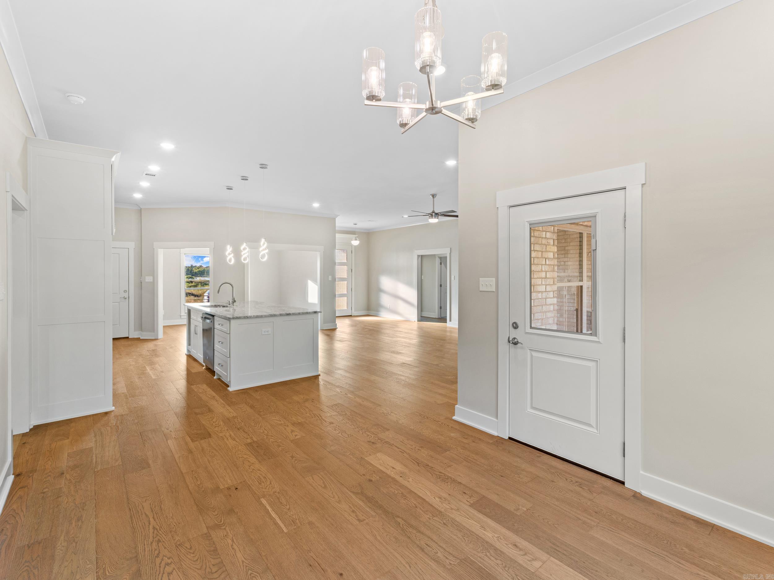 2344 Lakewood Circle