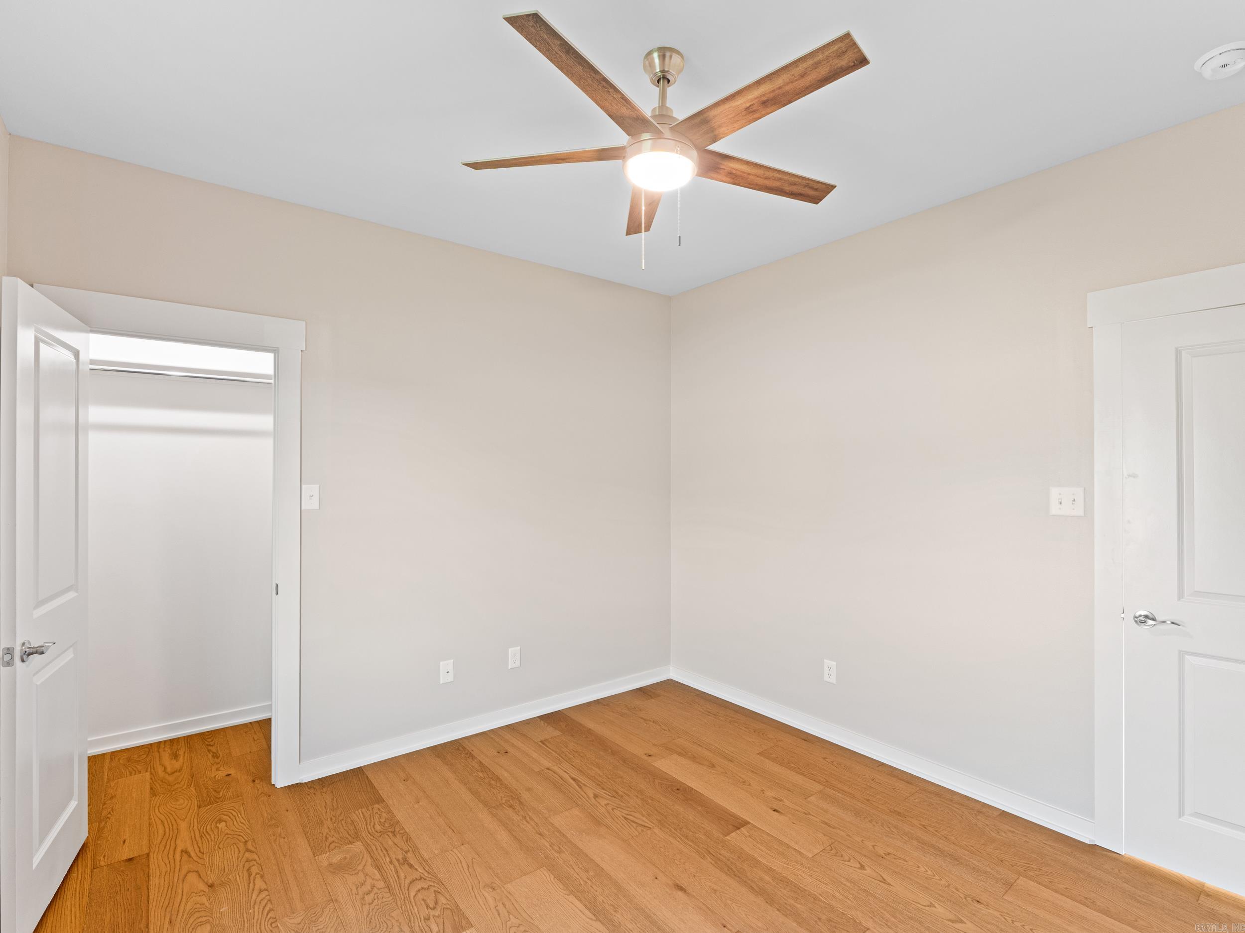 2344 Lakewood Circle